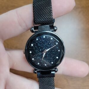 Sparkling Black Watch with Mesh Band